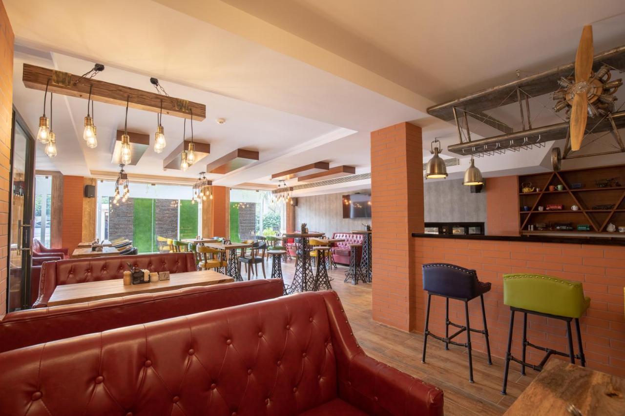 Hotel Jenneys Residency Coimbatore Zewnętrze zdjęcie