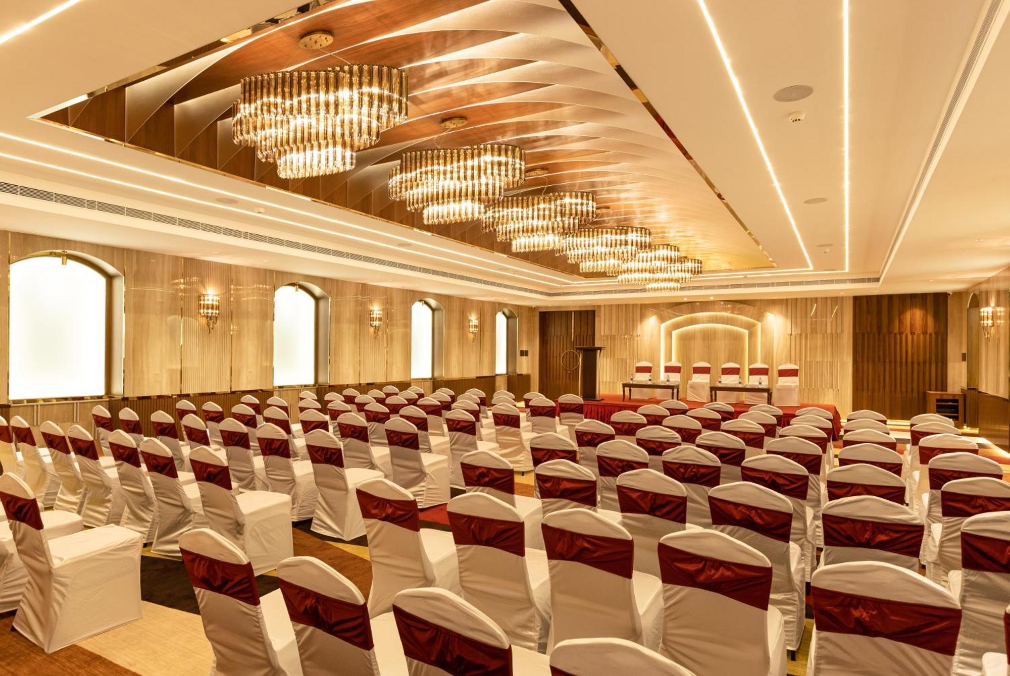Hotel Jenneys Residency Coimbatore Zewnętrze zdjęcie