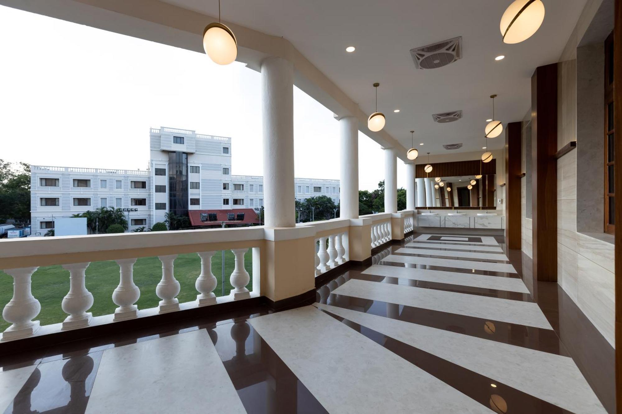 Hotel Jenneys Residency Coimbatore Zewnętrze zdjęcie